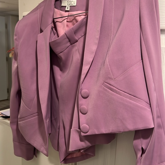 Fletch crop blazer and matching shorts! 💜 - Picture 2 of 2